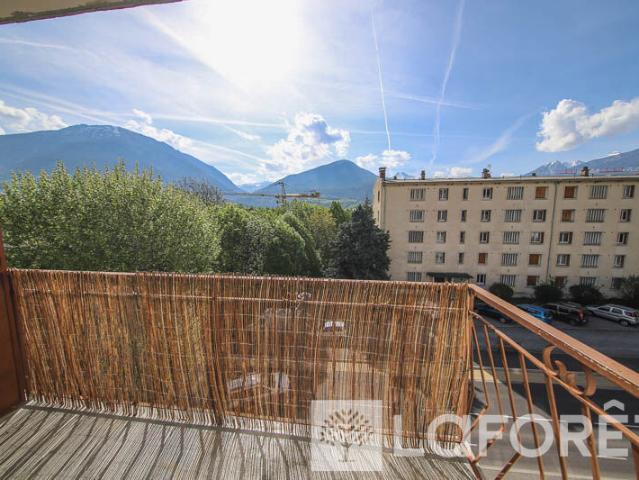 APPARTEMENT TYPE 3 + CAVE EMBRUN 3 pièces