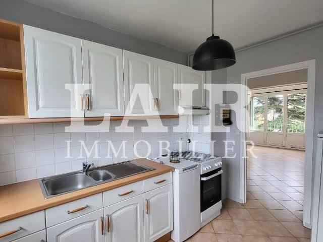 Appartement type 3 à vendre 60 m² Réf 13248