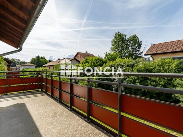 Appartement Type 3 à CRUSEILLES, Terrasse, Parking au calme