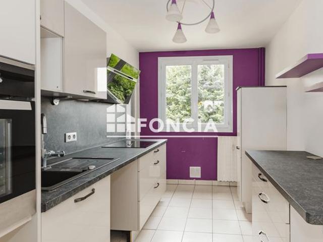 Appartement Type 3 avec cave et possibilité de ranger deux voitures