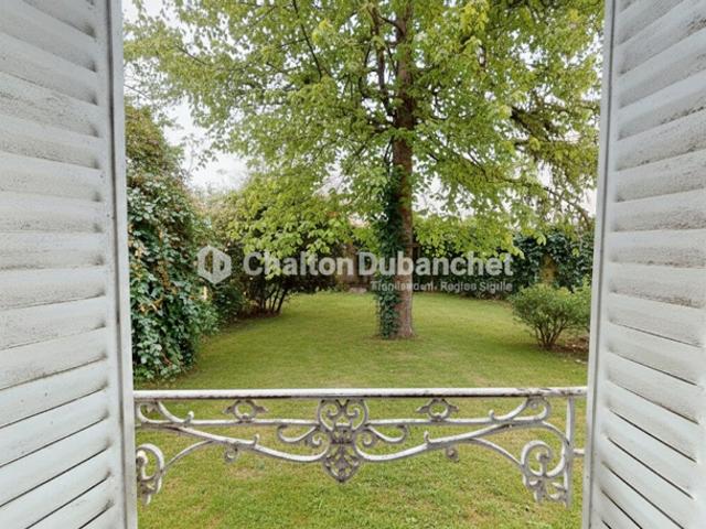 Appartement type 3 avec grand jardin