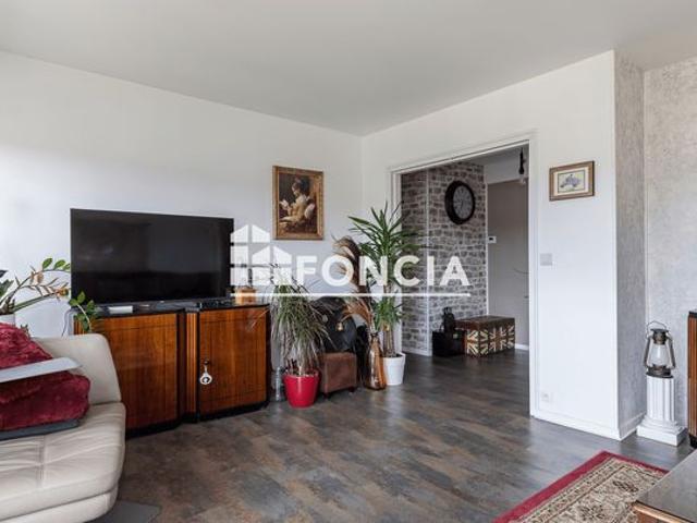Appartement type 3 dans résidence calme