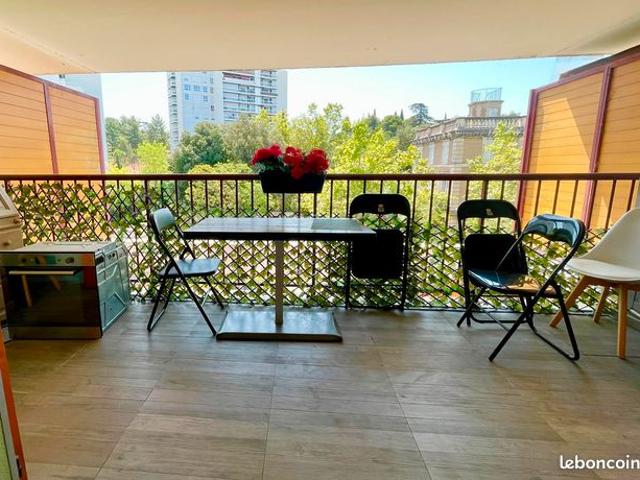 Appartement type 3 dernier etage marseille 13013