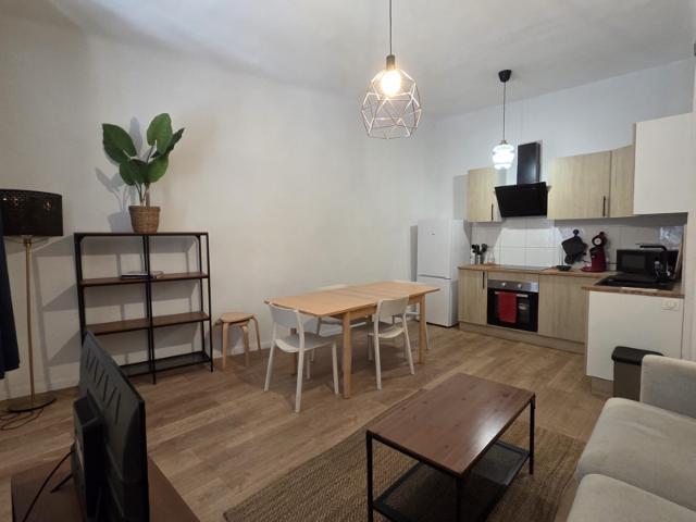 Appartement type 3 Meublé Rue Sainte 13001 13007