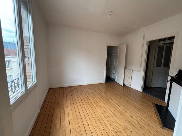 APPARTEMENT TYPE 3 NON MEUBLE SECTEUR BARBATRE