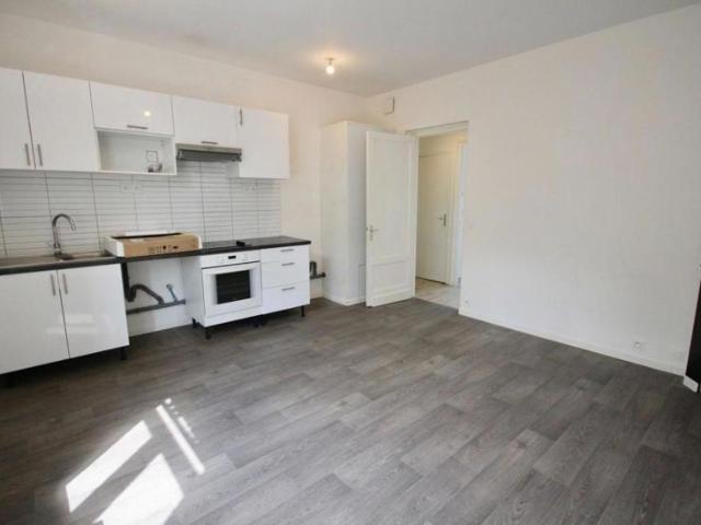 APPARTEMENT TYPE 3 VIDE HELLEMMES FIVES 44,83 M2