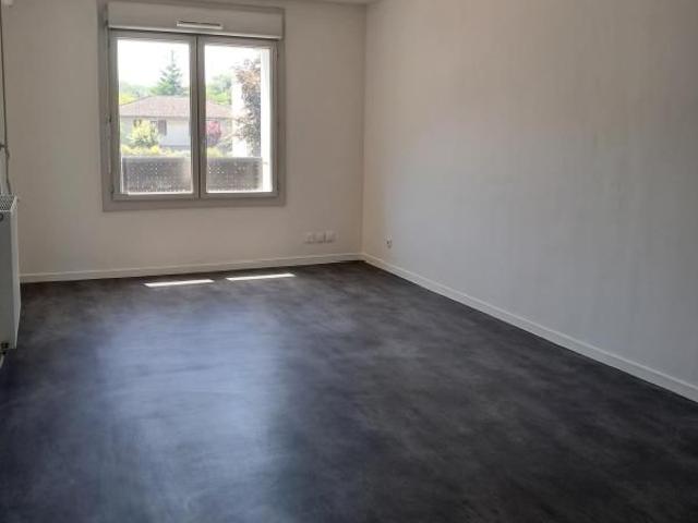 APPARTEMENT TYPE 3 VILLARD BONNOT