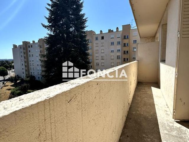 Appartement type 4 avec balcon