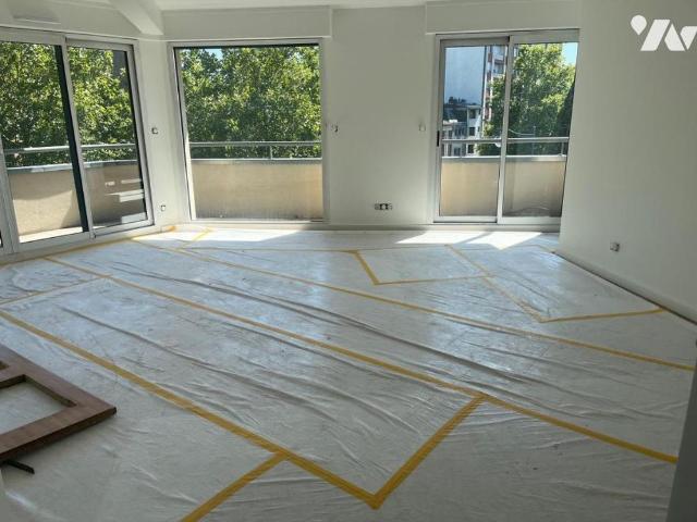 Appartement Type 4 avec balcon, cave et place de stationnement