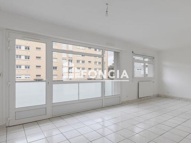 Appartement type 4 dans résidence calme