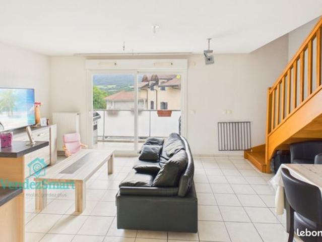 Appartement type 4 en duplex à 20min de Genève