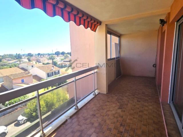 Appartement type 4 plus GRANDE terrasse SUD et balcon en cen