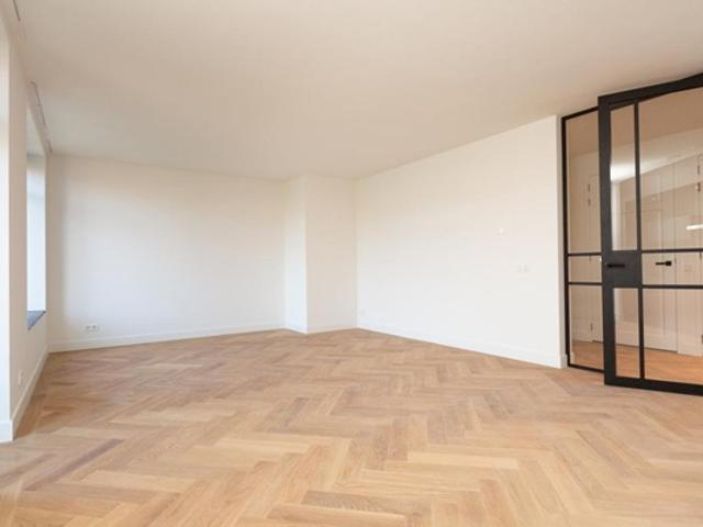 Appartement Van Stolkweg in Den Haag