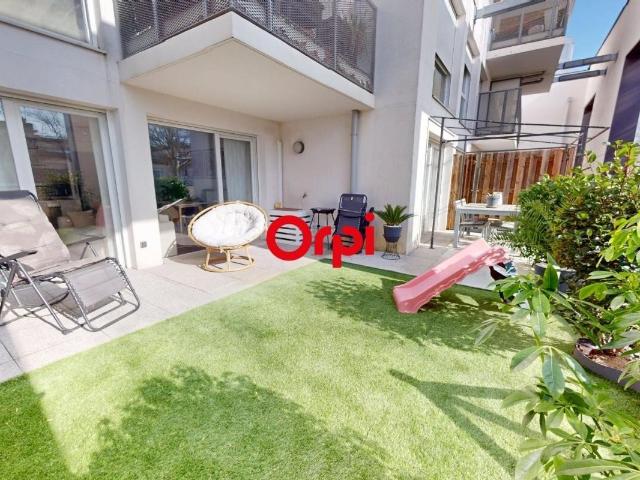 Appartement Vaulx en Velin Carré de Soie T4 de 82,51m² en rez
