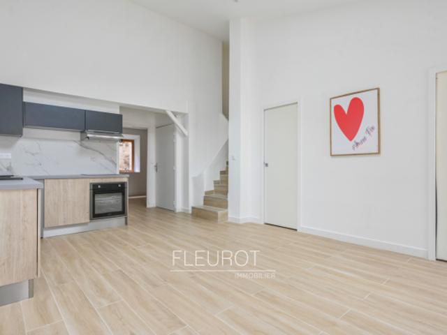 APPARTEMENT VENTE DUPLEX T.4 CENTRE VILLE LA CIOTAT