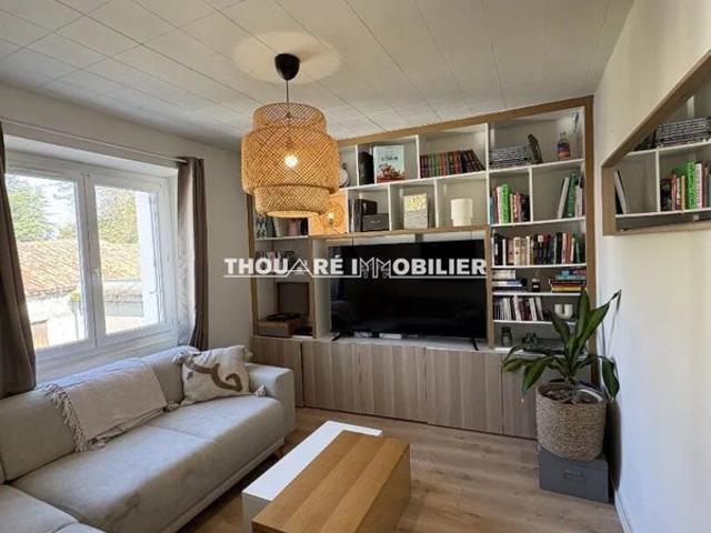 Appartement Vertou 2 pièce s 41.5 m2 + Cour + Garage rangement Proche bords de Sèvre