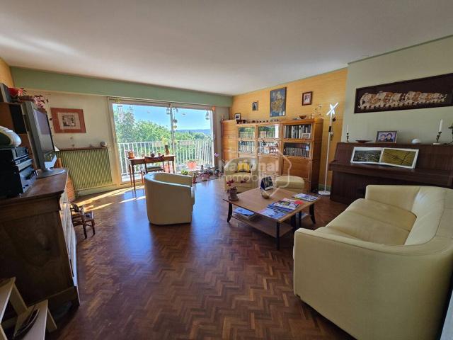 Appartement Versailles 5 pièce s 116 m2 + balcons et vue panor