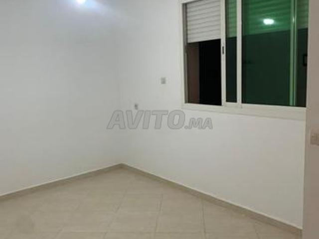 Appartement vide à Charaf au 3ème sans ascenseur
