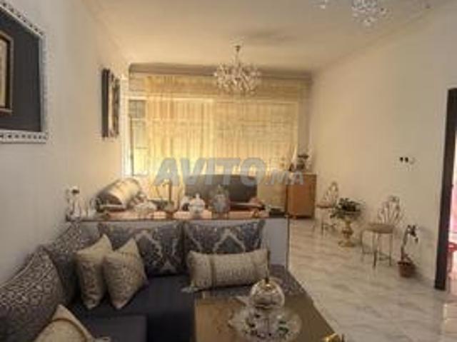 Appartement vide à louer à centre ville