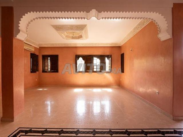 Appartement vide à louer au sein d’une villa