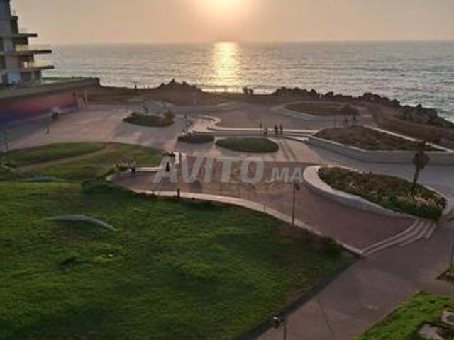 Appartement vide à louer – Vue sur mer