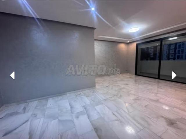 Appartement vide à Prestigia