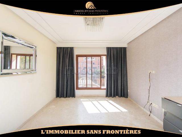 Appartement vide à vendre Parking au sous sol Guéliz, Marrakech