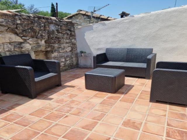 Appartement Villeneuve Les Avignon 2 pièce s Terrasse Climatisation Mezzanine Meublé
