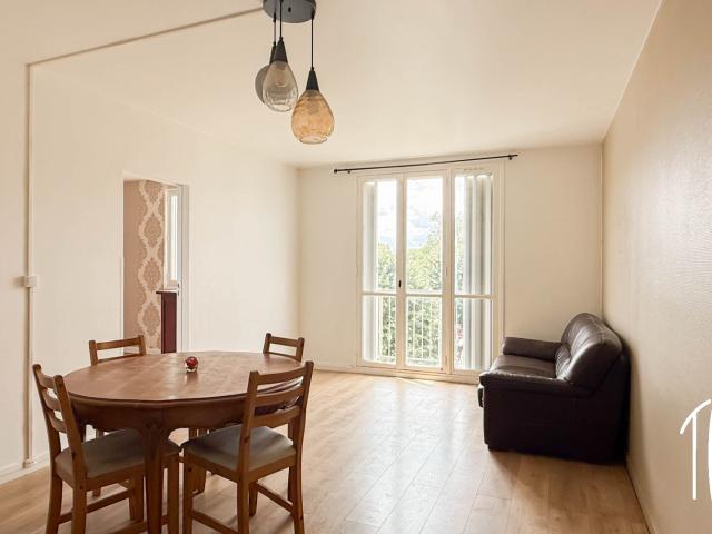 APPARTEMENT VILLEJUIF 3 PIECES BALCON PARKING CAVE