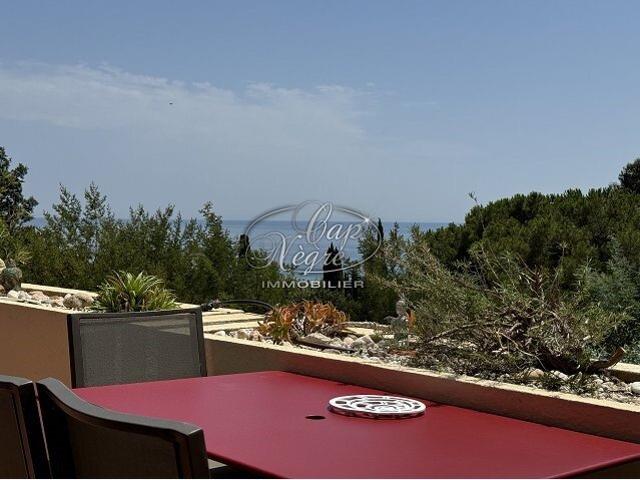 Appartement vue mer à vendre à Pramousquier