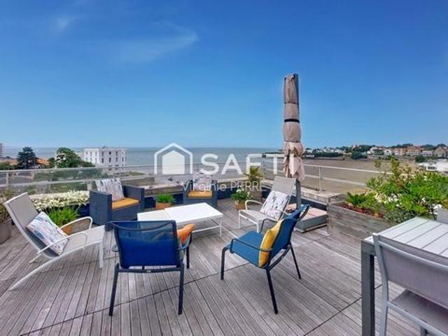 APPARTEMENT VUE MER 3 PIÈCES ET ROOFTOP 83m2 ROYAN 17200