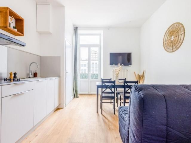 Appartement à Aix les Bains 73100, 2 pièces, de 30m² à 870 €