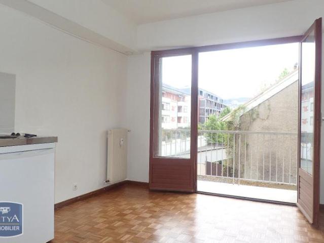 Appartement à Chambéry 73000, 1 pièces, de 13m² à 341 €