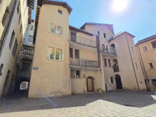 Appartement à Chambéry 73000, 3 pièces, de 49m² à 730 €