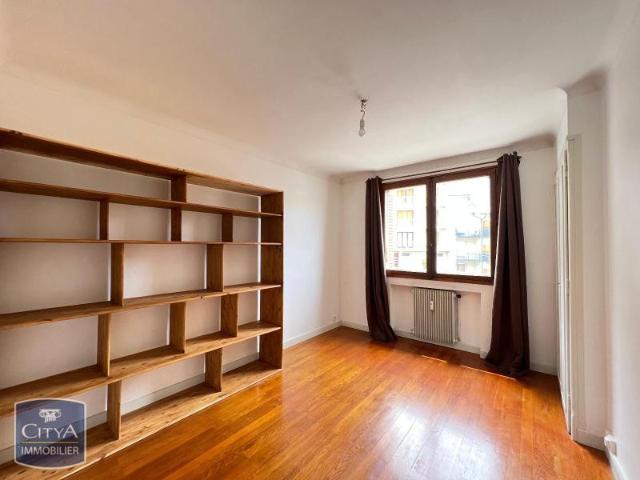 Appartement à Chambéry 73000, 3 pièces, de 65m² à 730 €