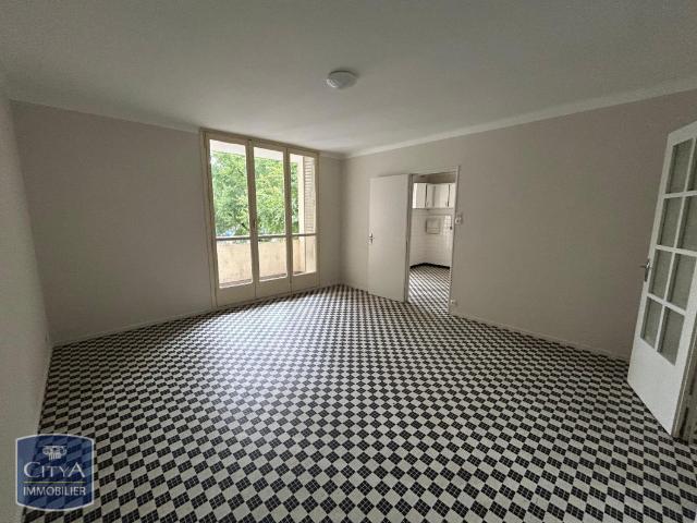 Appartement à Chambéry 73000, 4 pièces, de 77m² à 904 €