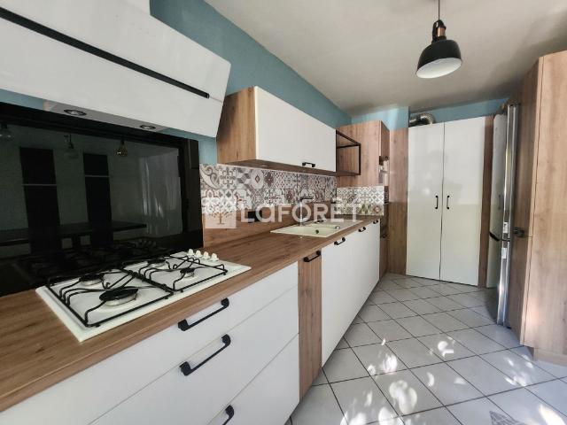 Appartement à Cognin 73160, 3 pièces, de 69m² à 910 €