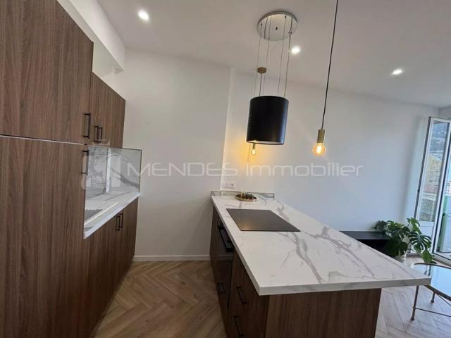 APPARTEMENT À LA FRONTIÈRE DE MONACO