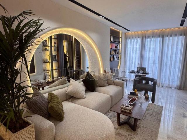 Appartement à l'achat à Anfa. 1 Pièce. Meublé