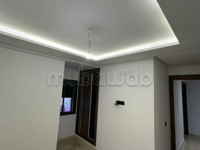 Appartement à l'achat à Béni Mellal. 6 pièces confortables