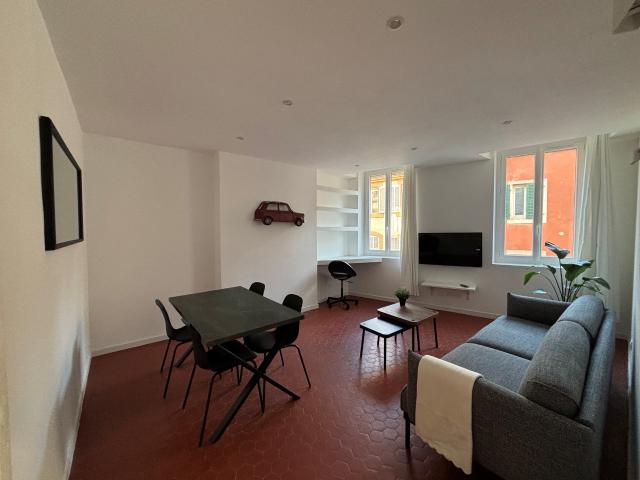 Appartement à louer Marseille 1er