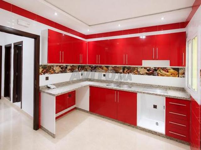 Appartement à louer mensuellement avec 3 chambres et 2 salles de bain à Tétouan
