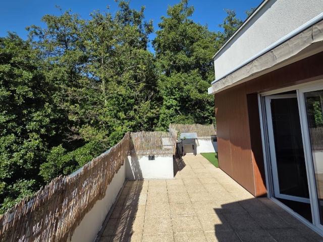 Appartement À Louer NON MEUBLE Terrasse de 48 m2 proche écoles