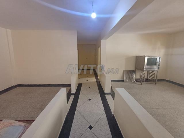 Appartement à louer officiel vide neuf proche école Elias