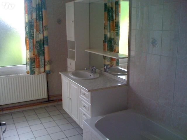 Appartement à louer à Courrières, Hauts de France, €