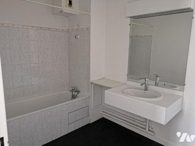 Appartement à louer à Compiègne, Hauts de France, €
