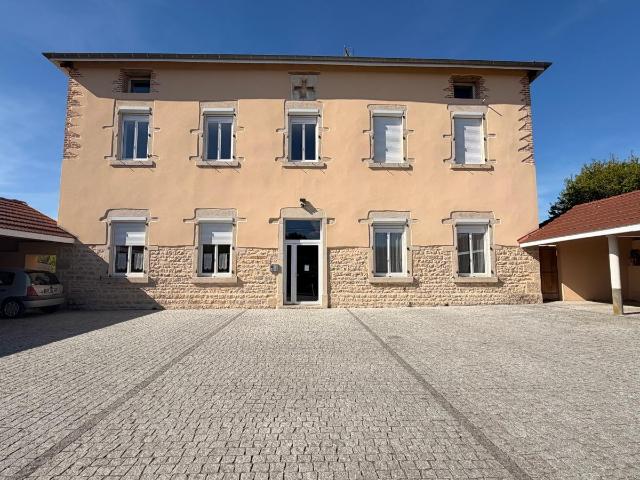 Appartement à louer à Confrançon 01310