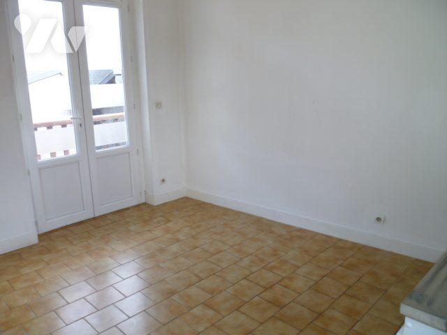 Appartement à louer à Cormeilles, Normandie, €