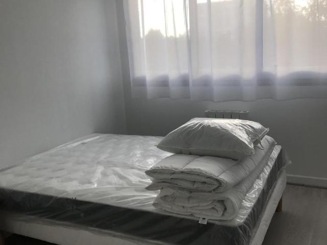 Appartement à louer à Caen, Normandie, €