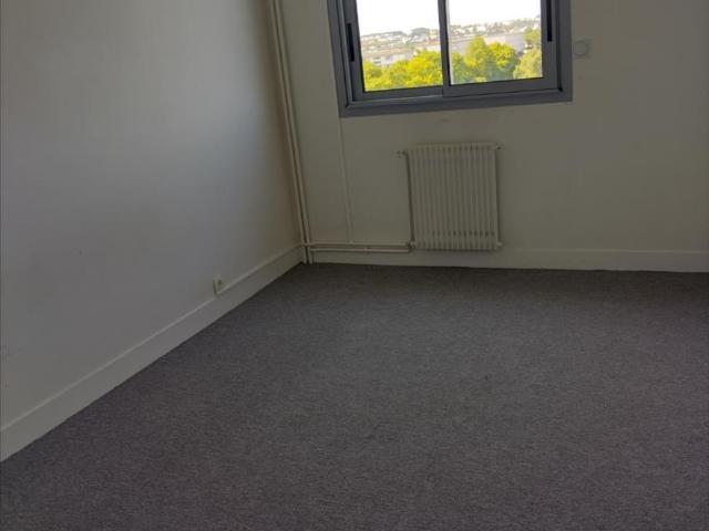Appartement à louer à Caen, Normandie, €